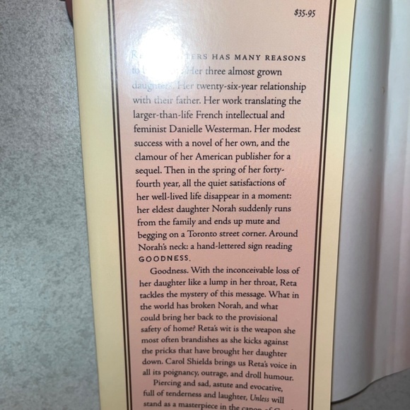 Carol Shields, Unless, 2002, hard cover, excellent condition, novel. - Picture 3 of 4